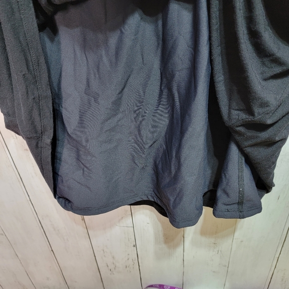 Lysse Women's Vista Sleeveless Black Knit Tunic Lined Smoothing Top Size 1X. - Picture 6 of 7